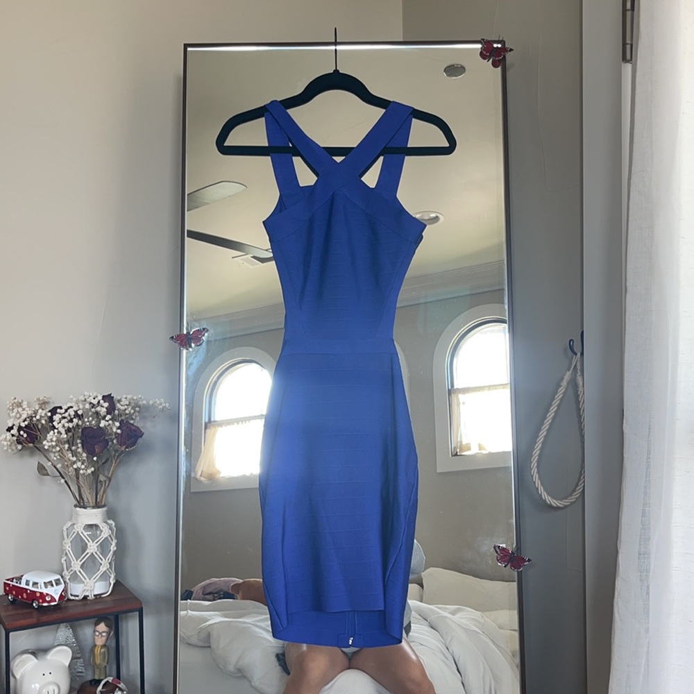 blue dress